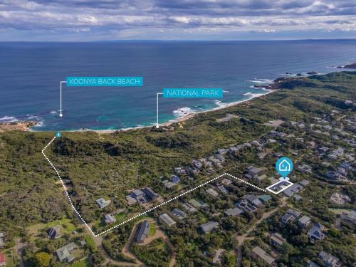 Aqua Luna Stylish Retreat by Koonya Ocean Beach — Blairgowrie — photo 4