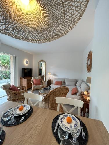 T3 Avec Jardin Proche Plage Et Ville in Cavalaire-Sur-Mer, France