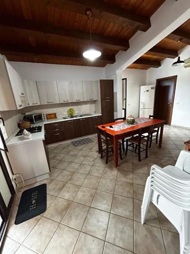 Casa Zuvanni con 4 camere da letto — 4-Star Luxury Hotel in Scicli, Italy