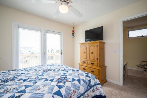 Sound Bite by Oak Island Accommodations - photo 37