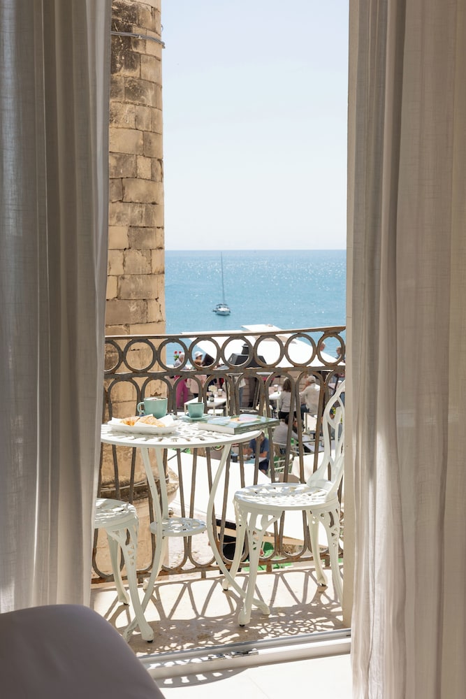 Donna Veneranda — 4-Star Luxury Hotel in Vieste, Italy