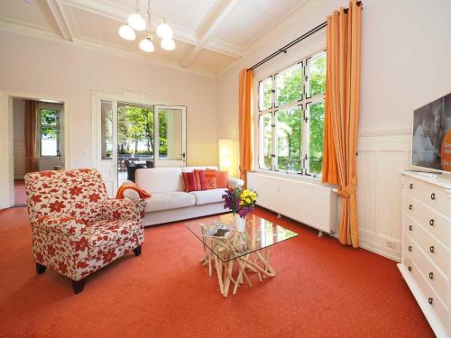 Ostseepark Captain`s Haus 1 4 — 4-Star Luxury Hotel in Heringsdorf, Germany