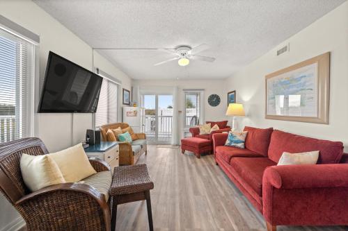 Finestere A1 Oceanfront Cherry Grove Section - carbon neutral hotel in Myrtle Beach