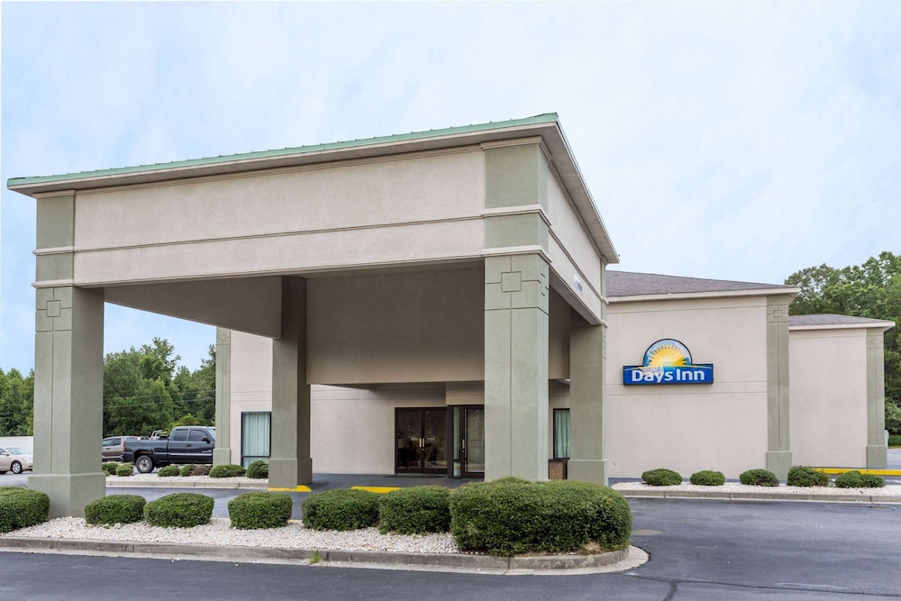 Days Inn by Wyndham Lugoff - photo 14