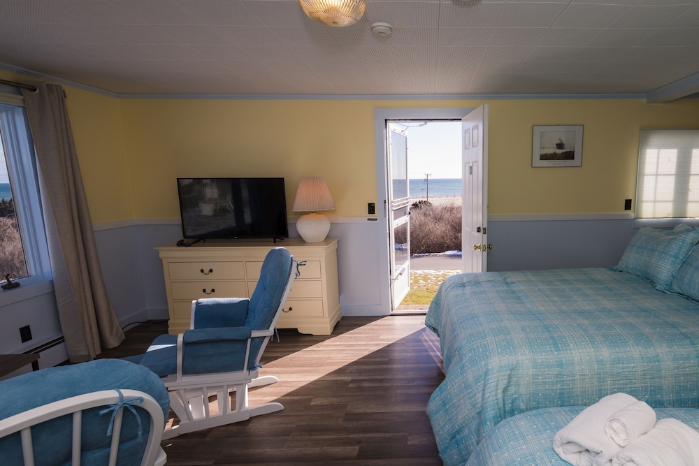 Nauset Beach Inn - photo 6