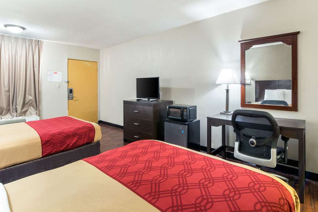Econo Lodge Conyers - photo 15