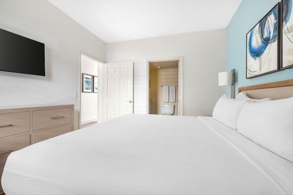 Hilton Vacation Club Riviera Beach & Shores CA - photo 15