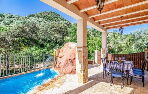 Beautiful Home In Rute — 4-Star Luxury Hotel in Rute, Spain