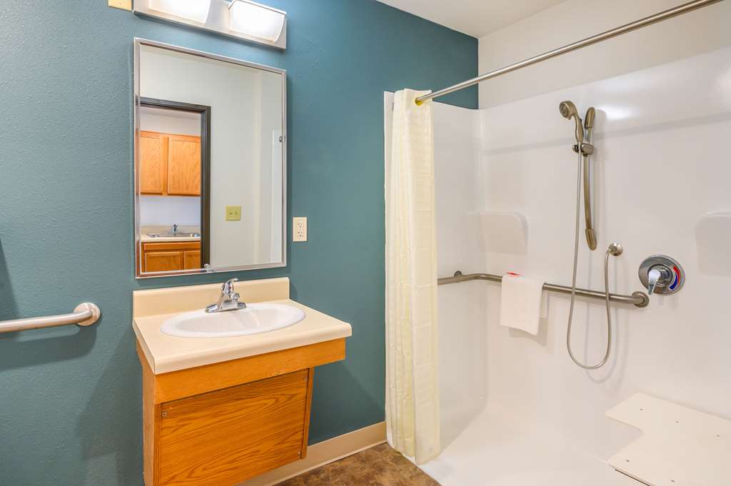 Econo Lodge Hammond - photo 15
