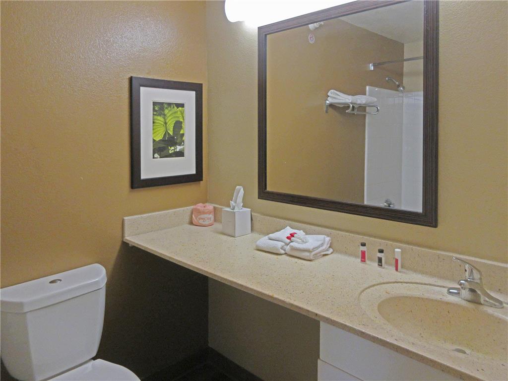 Suburban Studios Raleigh Crabtree Valley - photo 20