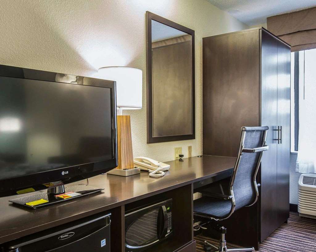 Sleep Inn Greensboro Airport - photo 13