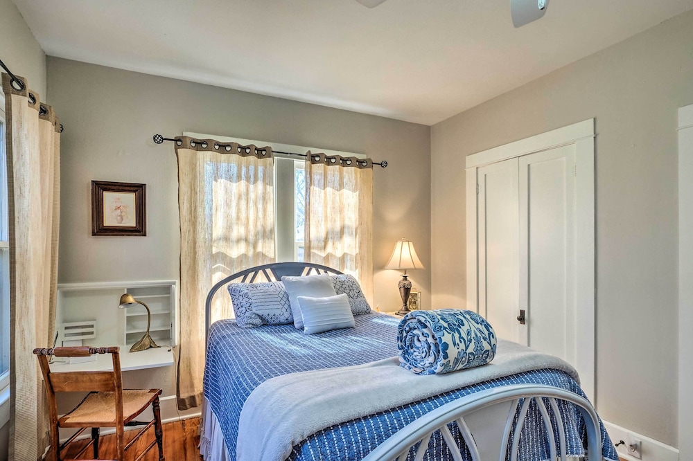 Georgetown Vacation Rental Close to Town Square - photo 3