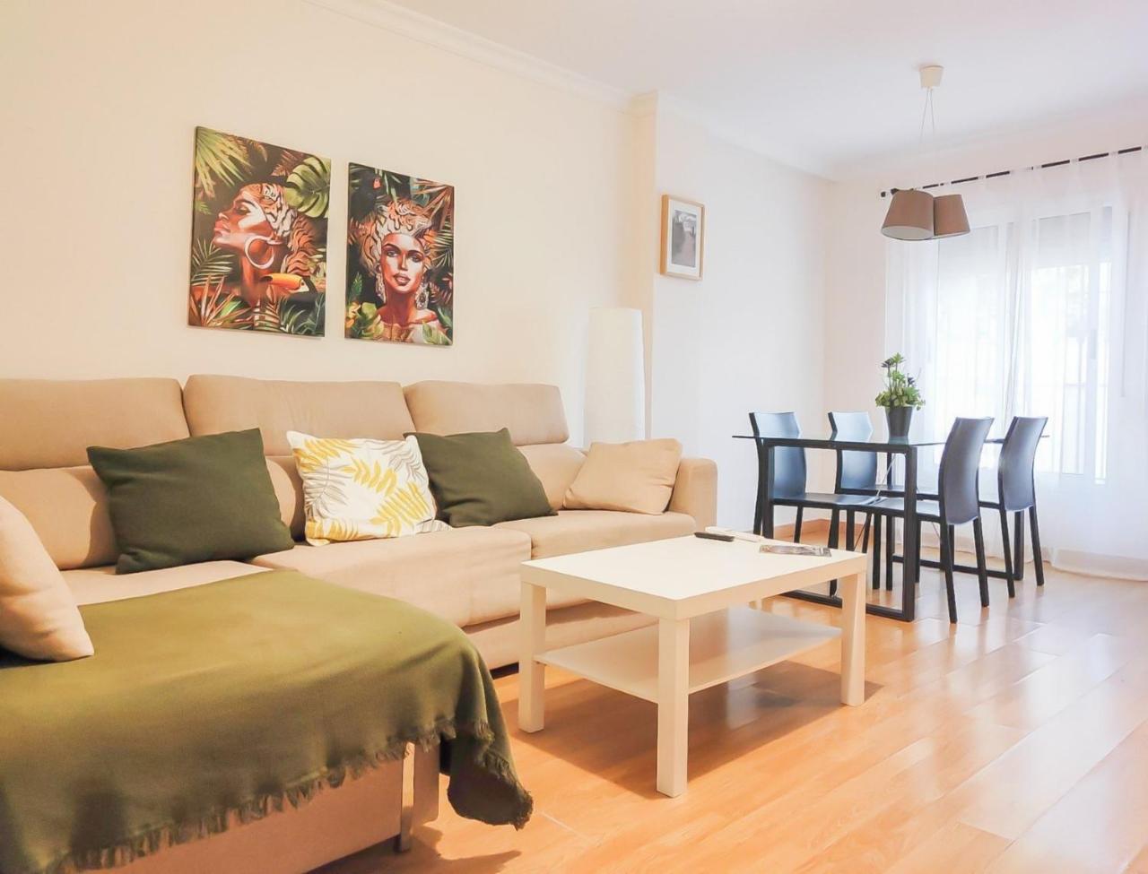 Apartamento Sol Y Sal — 4-Star Luxury Hotel in Chiclana De La Frontera, Spain