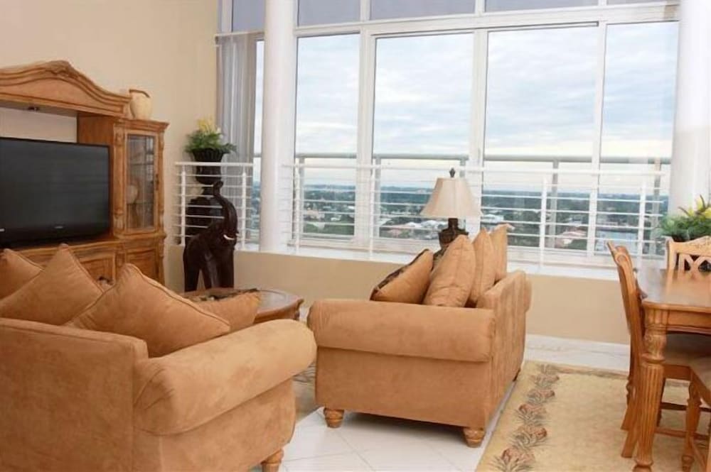 Ocean Manor Beach Hotel - photo 61