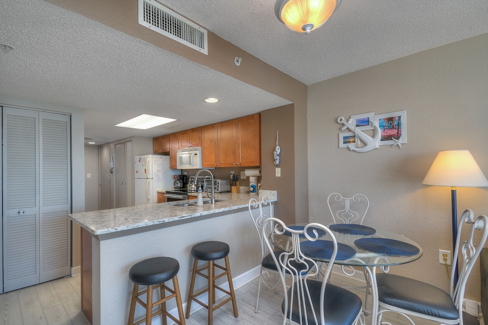 Roxanne Towers by Elliott Beach Rentals - photo 12