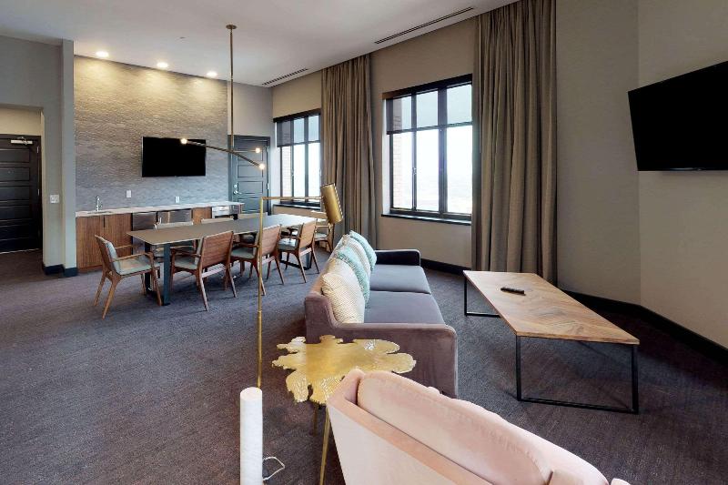 Renaissance Saint Elms Dallas Downtown - photo 61