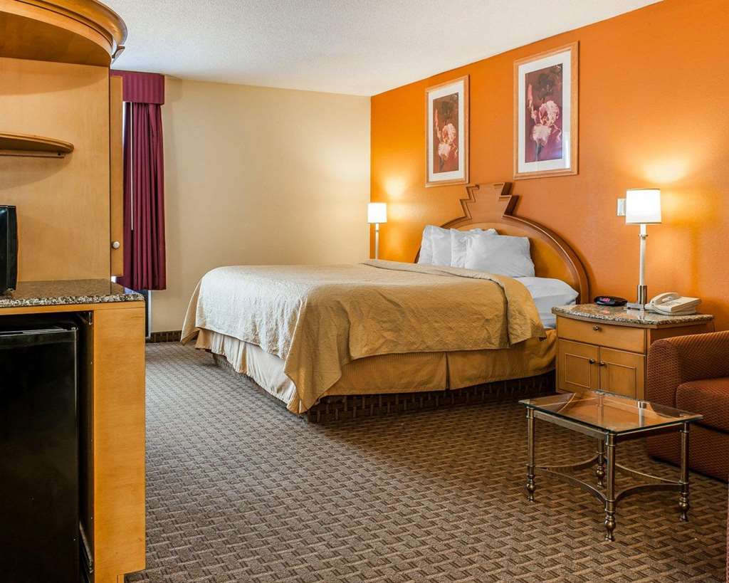 Quality Inn & Suites Shelbyville I 74 - photo 13