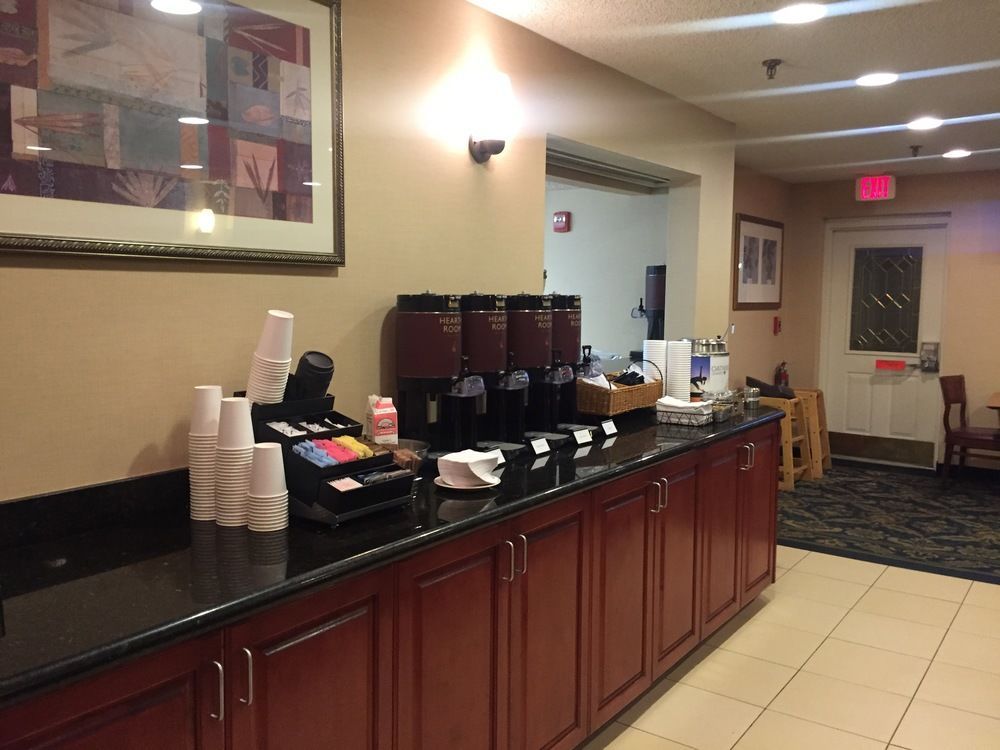 Doral Inn & Suites Miami Airport West - photo 40