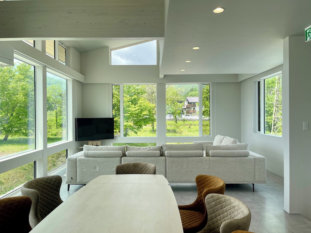 Mk House — 4-Star Luxury Hotel in Hakuba, Japan