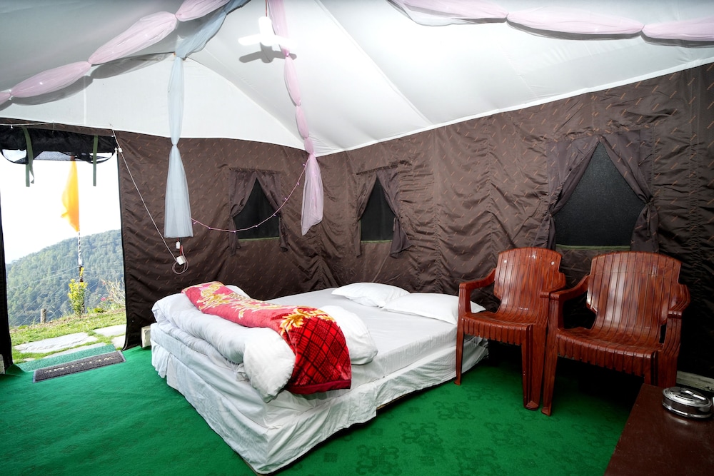 Mystery Hills Resort in Chail, India