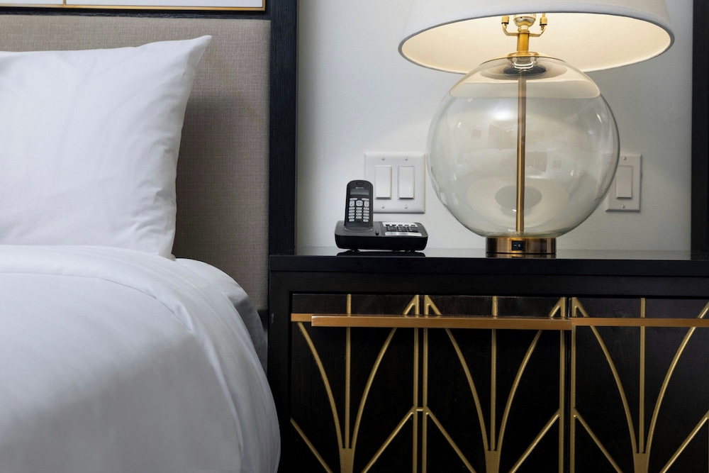 The Laura Hotel Houston Downtown Autograph Collection - photo 11