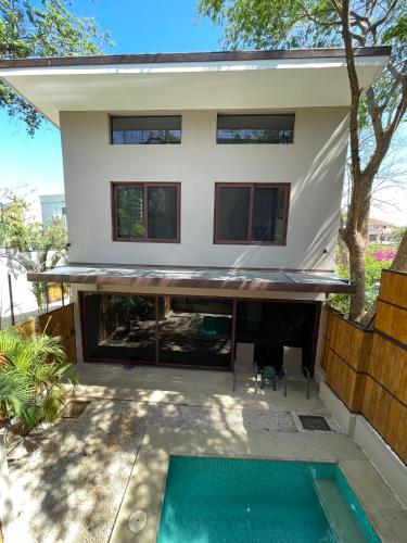 Green Turtle Townhome #1 Private Pool & Garden 300 Mtrs to Beach in Unknown City, Costa Rica