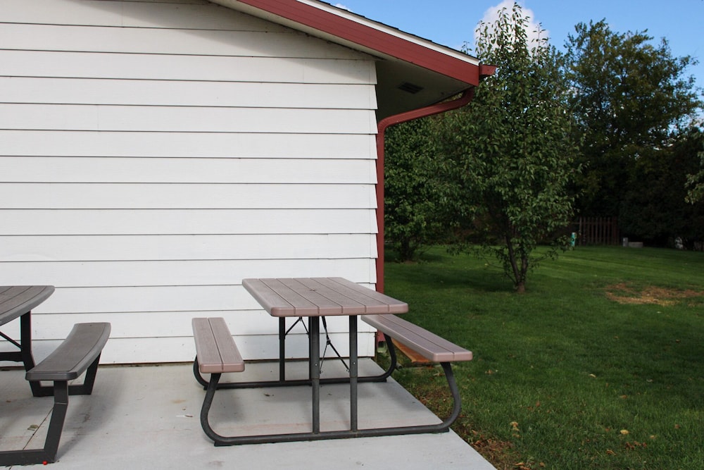 Wisconsin Aire Motel By OYO Random Lake - photo 33