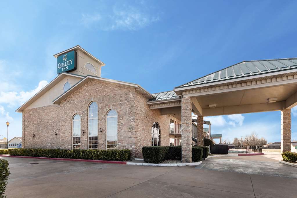 Quality Inn Siloam Springs West - photo 4