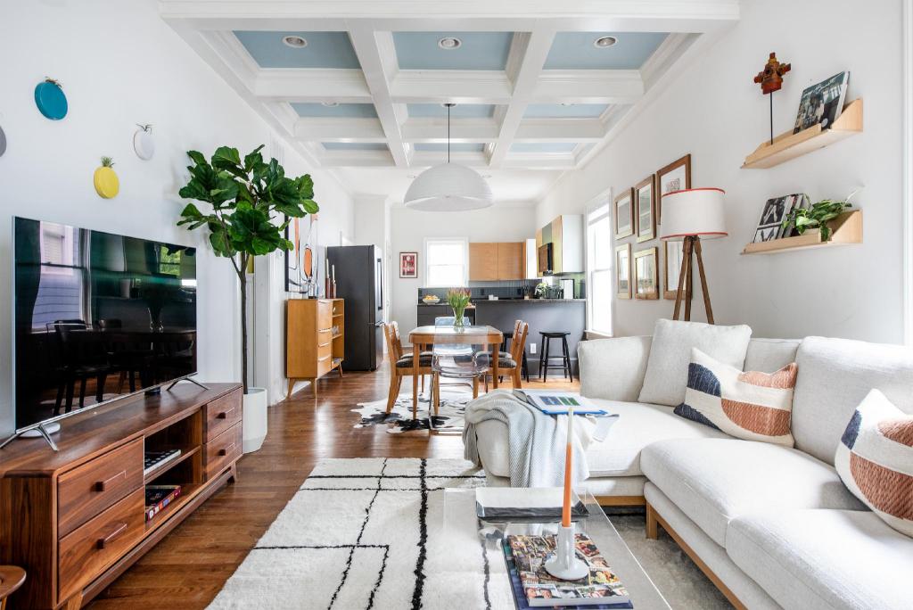 Norwegian Wood — 4-Star Luxury Hotel in Atlanta, United States