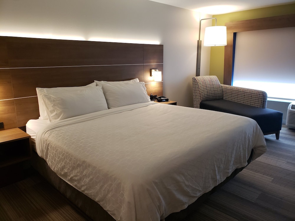 Holiday Inn Express & Suites Nashville North Springfield by IHG - photo 9