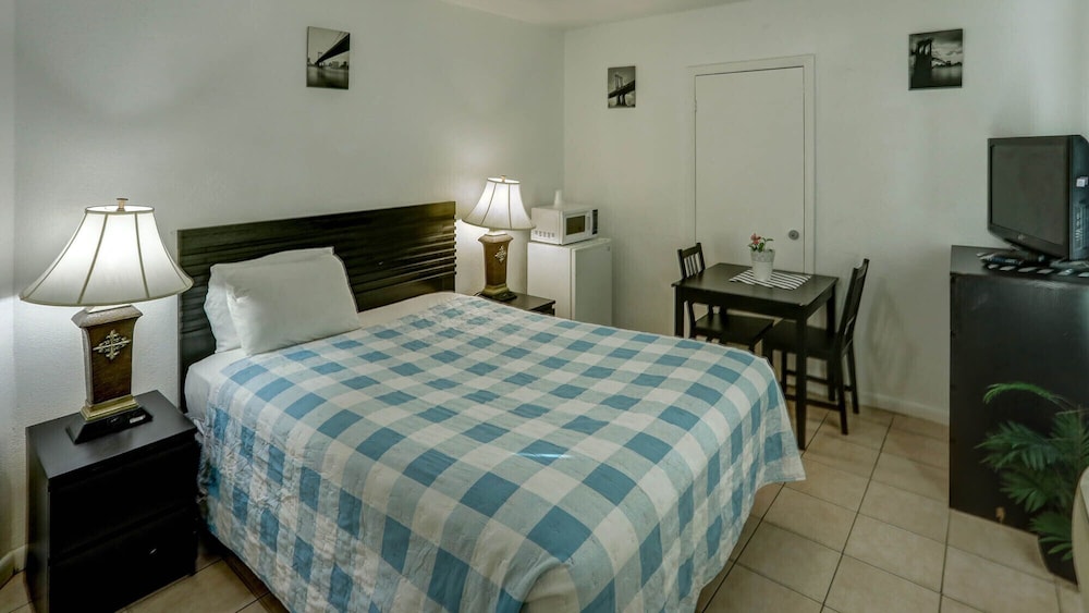 Green Seas Motel - photo 32