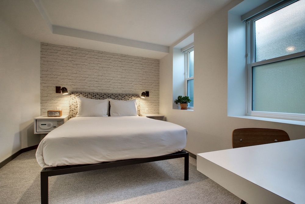 Hotel Hive - photo 26