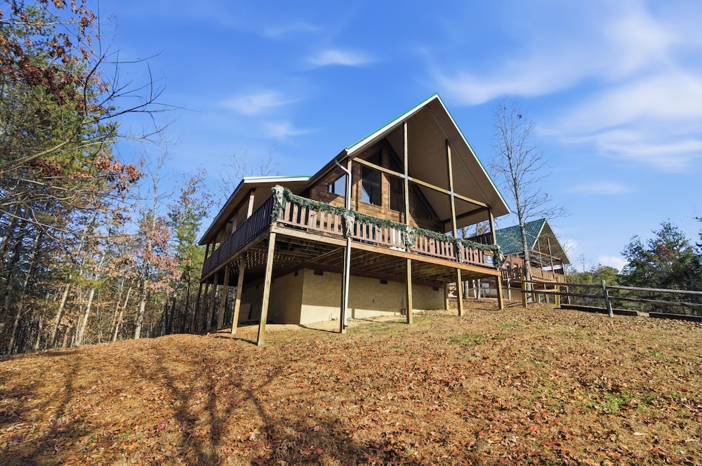 An Indian Dream — 5-Star Luxury Hotel in Sevierville, United States