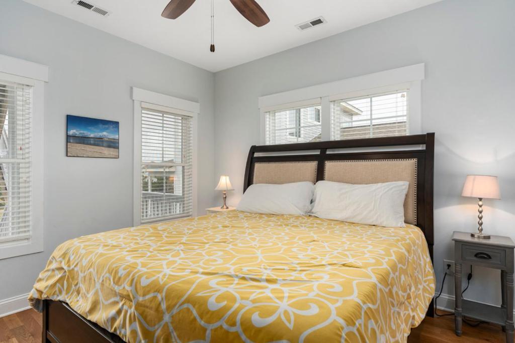 Coast is Clear by Oak Island Accommodations - photo 4