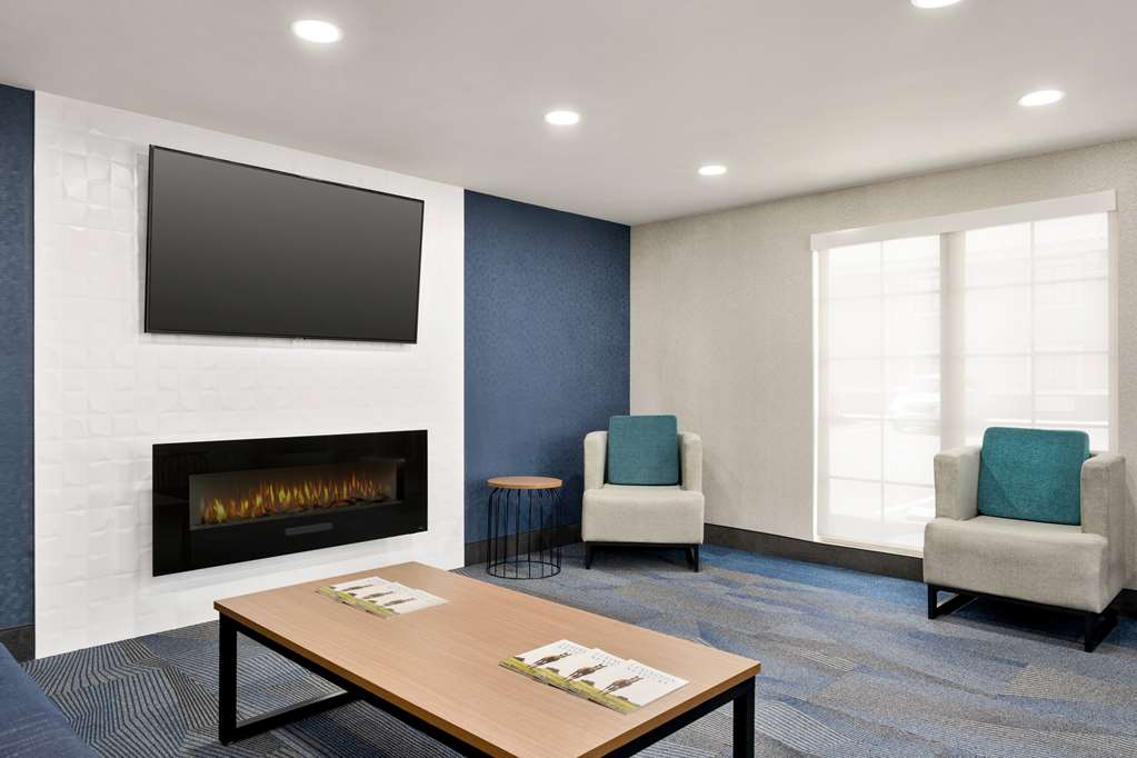 La Quinta Inn Lexington Horse Park - photo 12