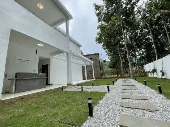 Autumn Resort Hotel in Wanning, People's Republic of China