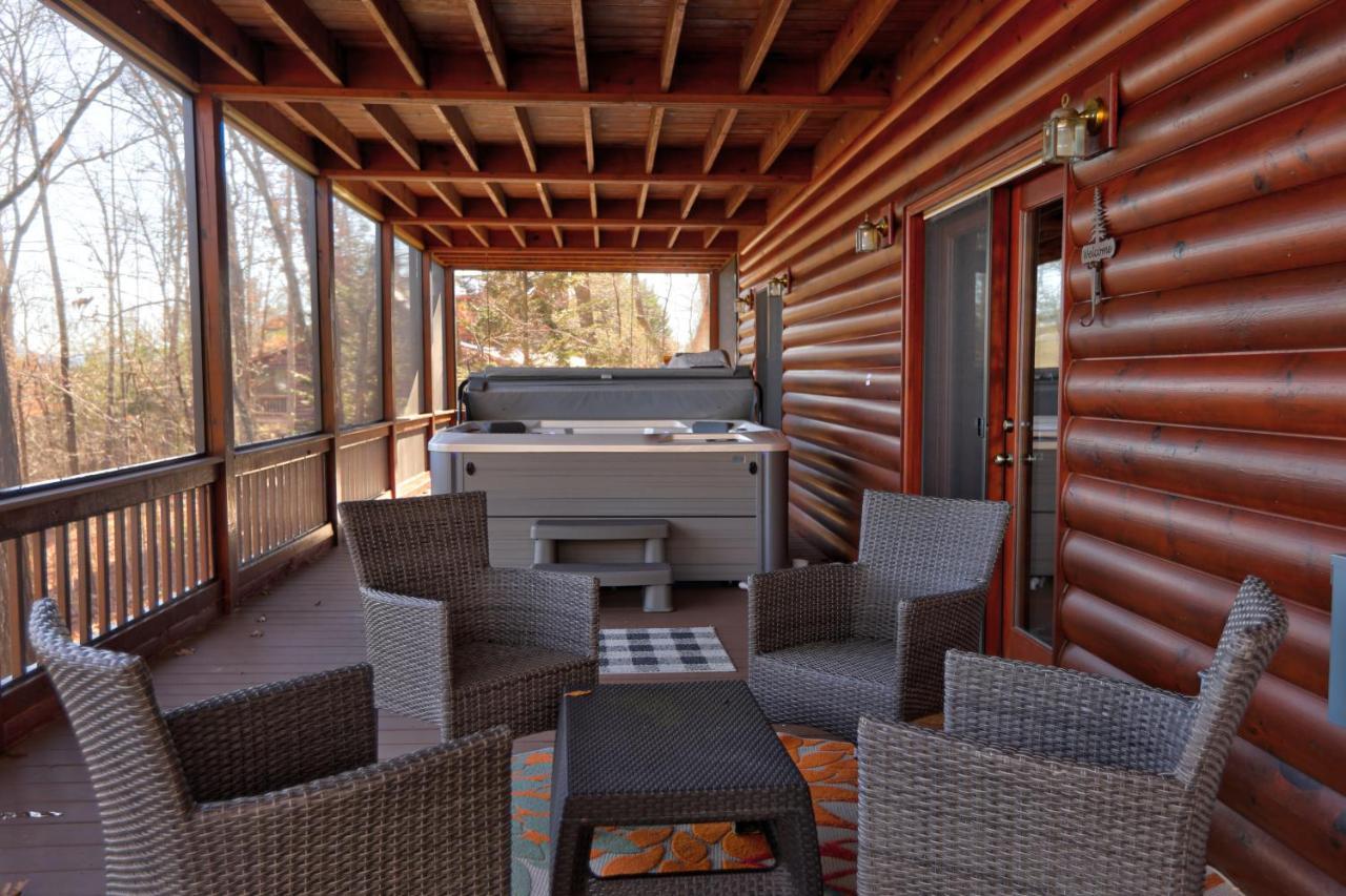 Moonlight Dreams in Morganton, United States