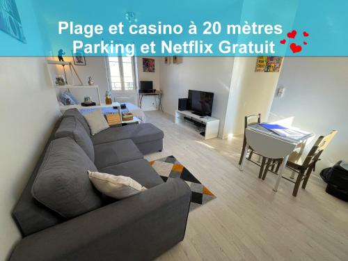 Beau Studio Avec Vue Sur Mer Et Parking Gratuit — hotel in Luc-Sur-Mer