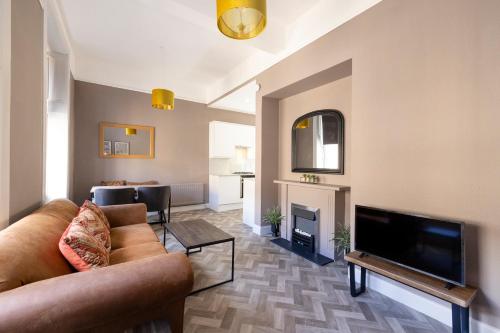 JOIVY Homely apt by St Giles with desk — 4-Star Luxury Hotel in Edinburgh, United Kingdom