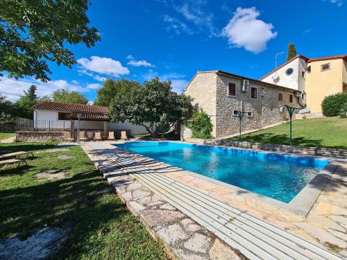 House Vidulini 2134 — 4-Star Luxury Hotel in Zminj, Croatia