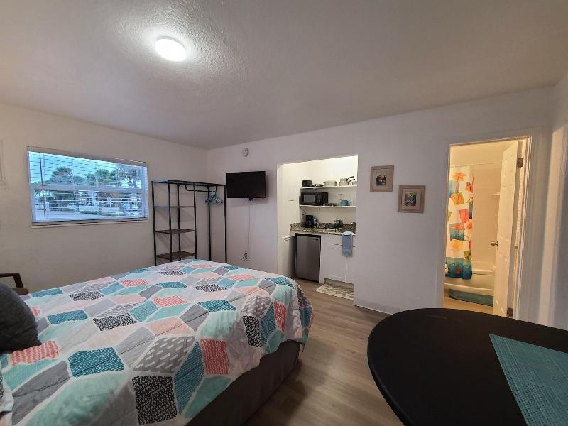 Sun Island Motel - photo 46