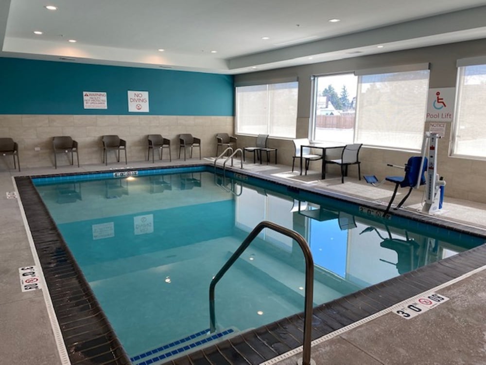 avid hotel Chicago O Hare Des Plaines by IHG - photo 11