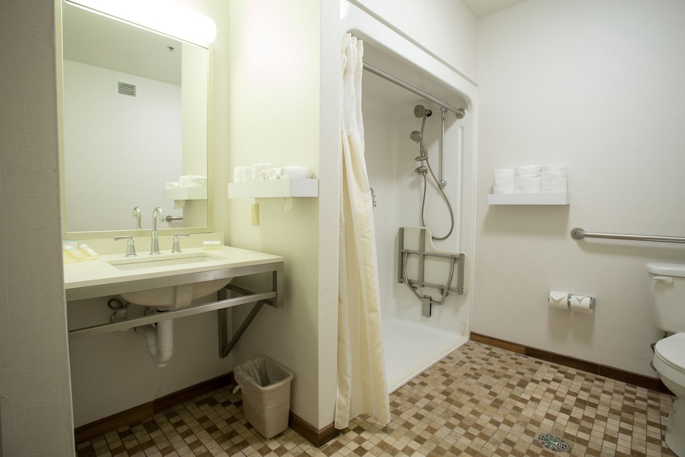 Hilton Garden Inn Bentonville Rogers - photo 27