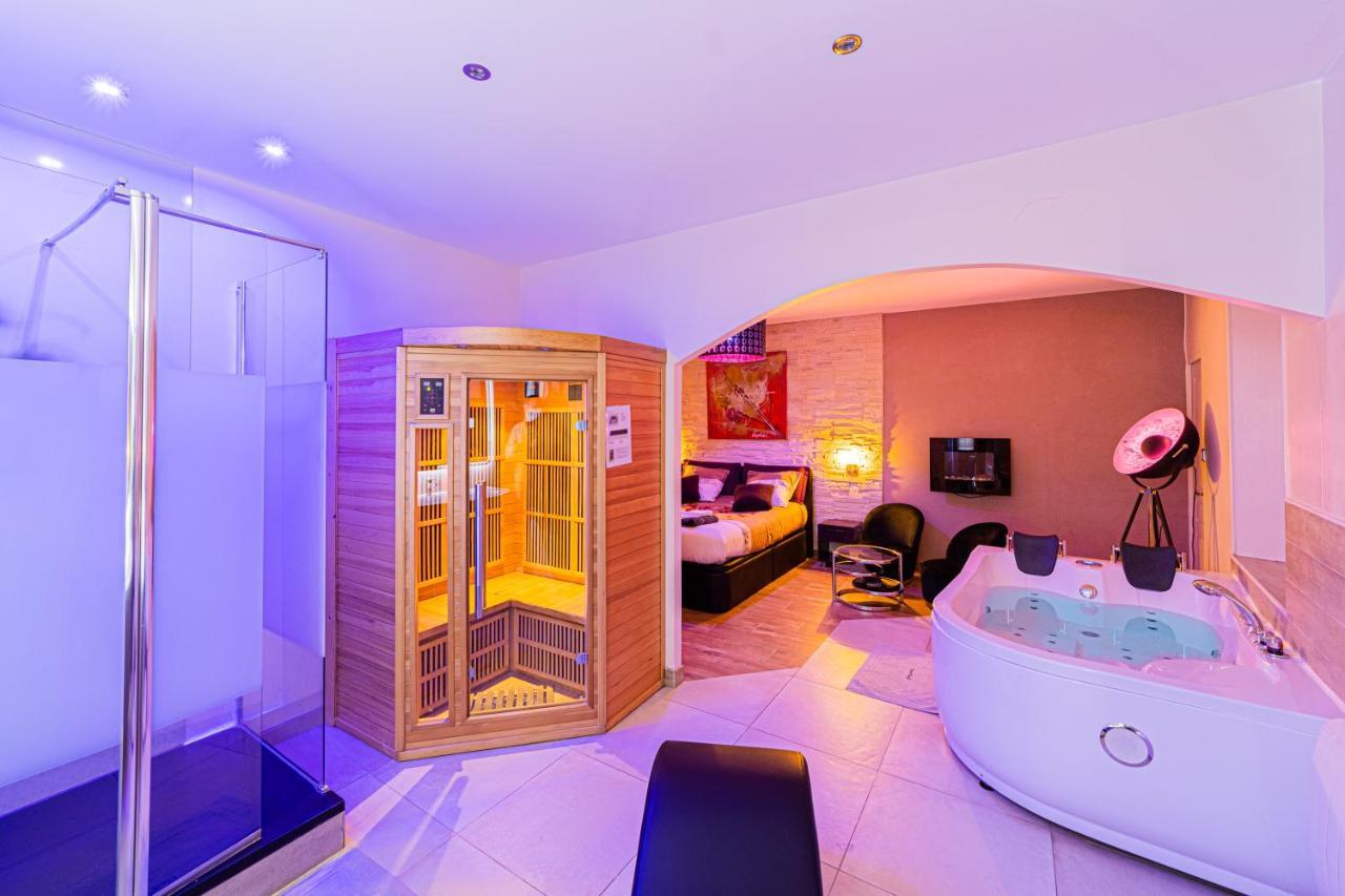 Suite Romantique & SPA — 4-Star Luxury Hotel in Dijon, France