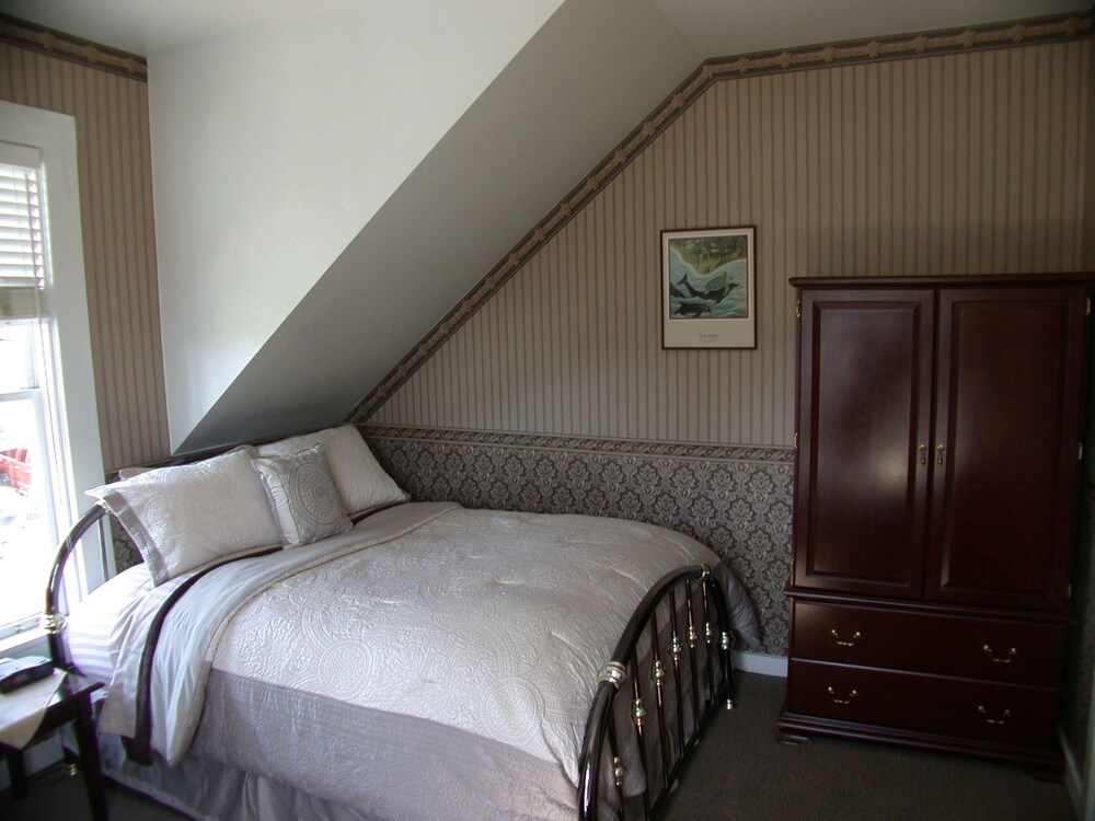 Nicholson House at Beaujolais - photo 27