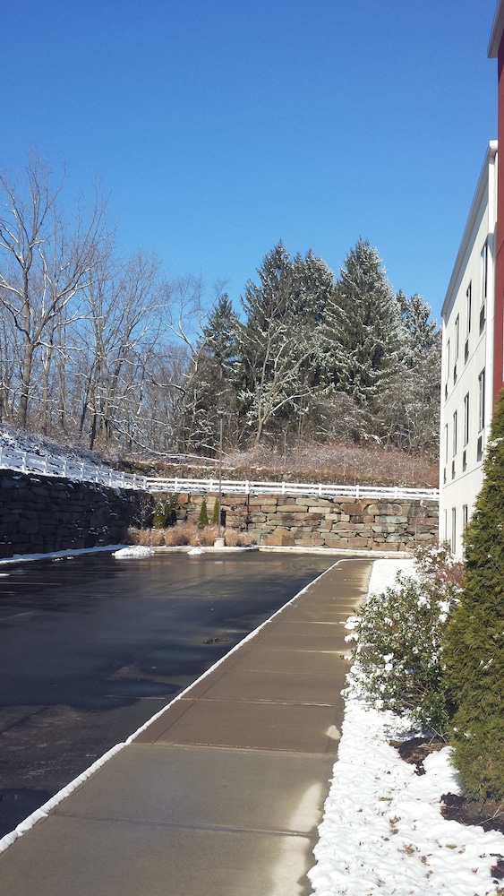 Paradise Inn & Suites - photo 32
