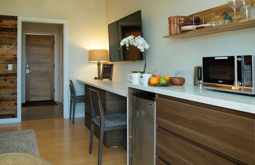 Inn at Moonlight Beach - photo 43