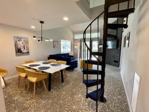 Mod And Fun Villa With Full Access To All Resort Amenities 9ewc 2 Bedroom Villa - photo 13