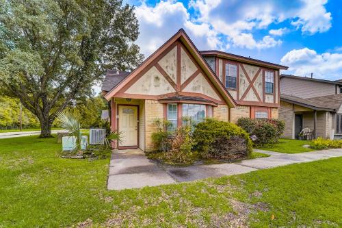 Country Village Condo — 4-Star Luxury Hotel in Humble, United States