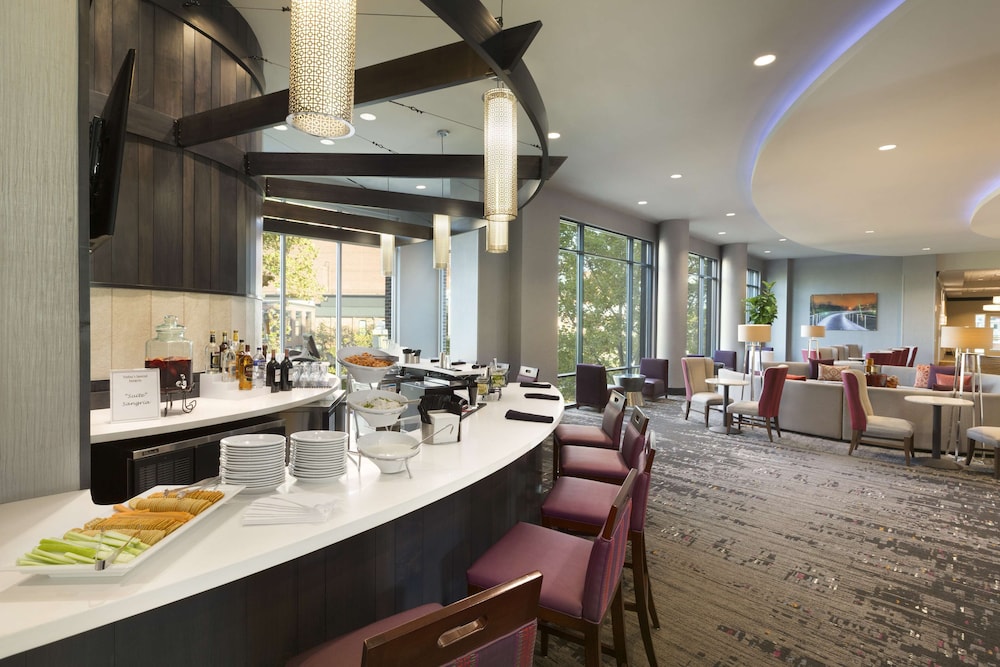 Embassy Suites by Hilton Greenville Downtown Riverplace - photo 35